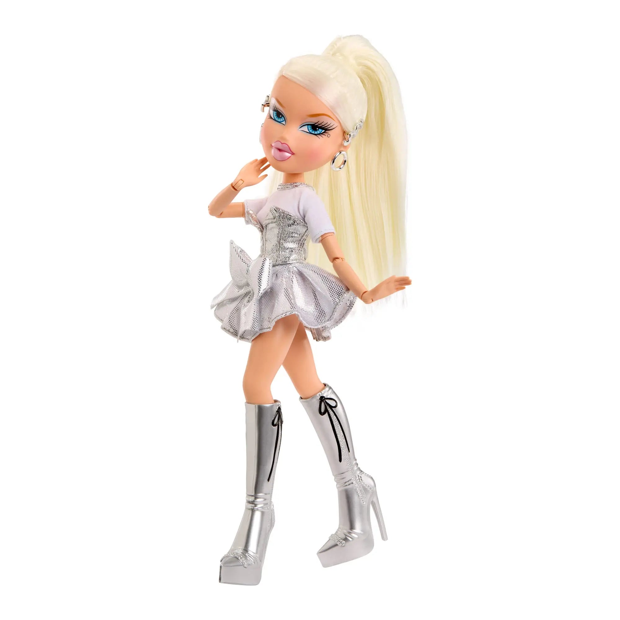 bratz-charmz-cloe-599333-doll-muneca-fuera-de-caja-hakoo-box-2000.webp
