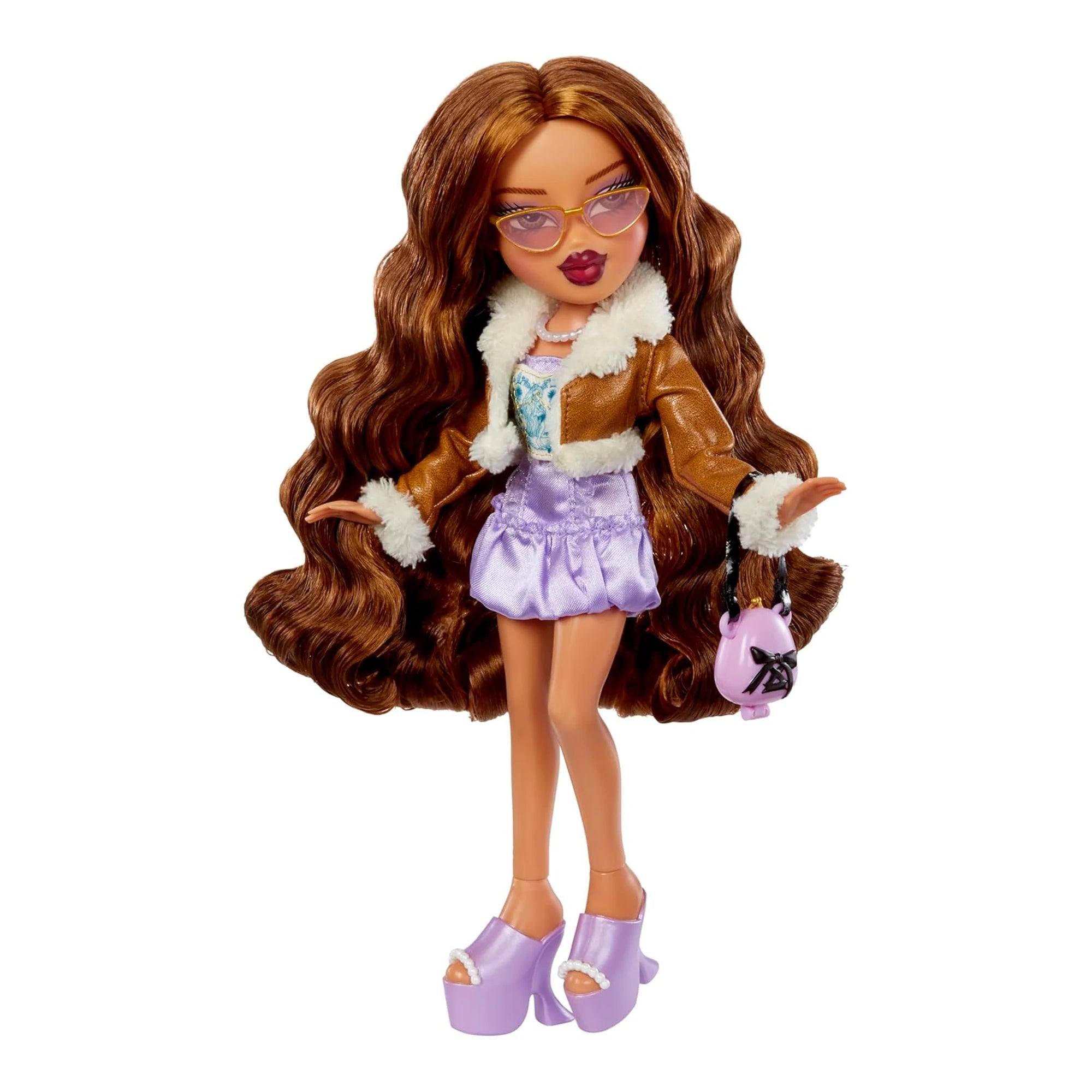 Muñeca Bratz Goin' Out! Yasmin con Accesorios